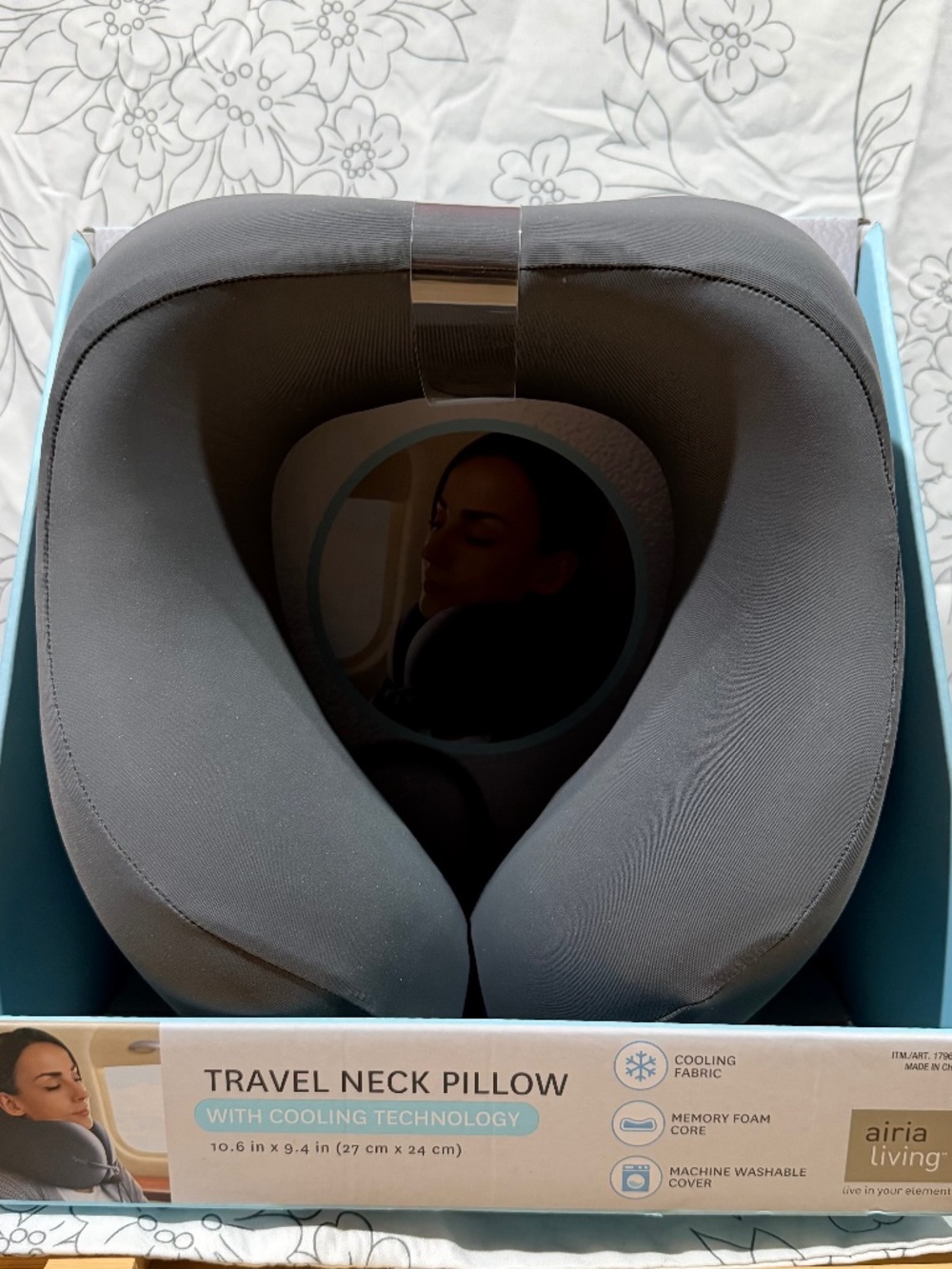 Airia Living Travel Neck Pillow — Gray (NEW IN BOX)